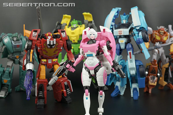Transformers News: New Galleries: Generations Arcee and Chromia Transformers News: New Galleries: Generations Arcee and Chromia