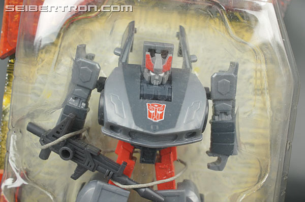 Transformers Generations Bluestreak (Silverstreak) (Image #2 of 101)