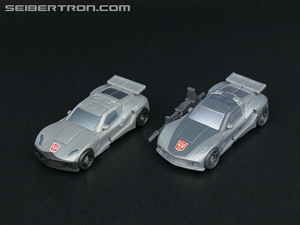 Transformers Generations Bluestreak (Silverstreak) (Image #35 of 101)
