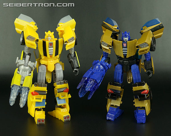 Transformers News: New Galleries: Generations Waspinator, Skids, Dreadwing, and Goldfire Transformers News: New Galleries: Generations Waspinator, Skids, Dreadwing, and Goldfire