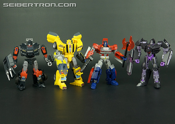 New Galleries: Generations IDW Deluxe Class Megatron, Orion Pax, Bumblebee and Trailcutter