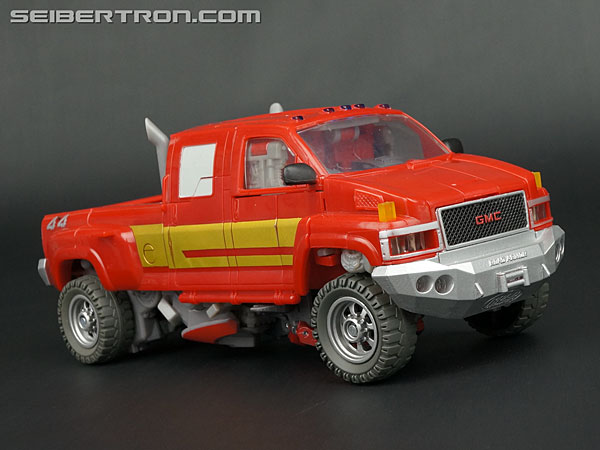 Transformers News: New Galleries: Generations GDO Leader Class Starscream and Ironhide