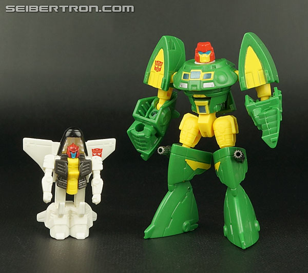 Transformers News: New Galleries: Generations Legends Swerve with Flanker and Cosmos with Payload Transformers News: New Galleries: Generations Legends Swerve with Flanker and Cosmos with Payload
