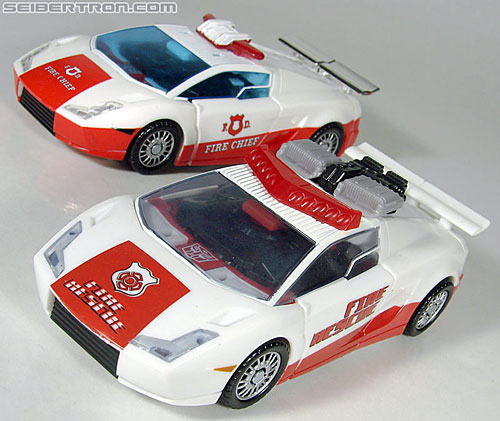 Transformers Generations Red Alert (Alert) (Image #43 of 154)