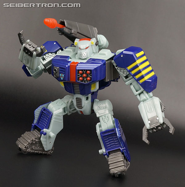 Transformers News: New Galleries: Generations Deluxe Rattrap and Tankor Transformers News: New Galleries: Generations Deluxe Rattrap and Tankor
