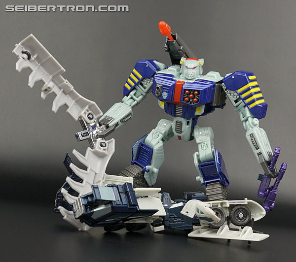 Transformers News: New Galleries: Generations Deluxe Rattrap and Tankor Transformers News: New Galleries: Generations Deluxe Rattrap and Tankor