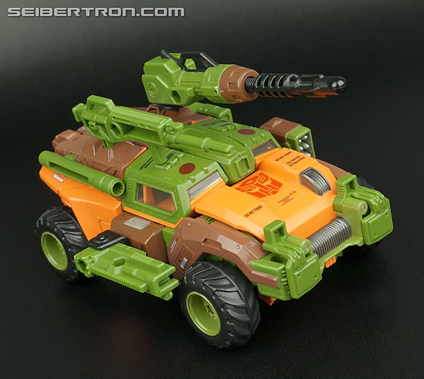 Transformers News: New Gallery: Transformers Generations Voyager Roadbuster Transformers News: New Gallery: Transformers Generations Voyager Roadbuster