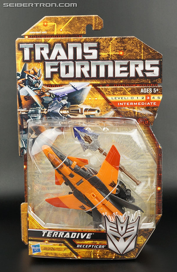 Transformers News: New Galleries: Takara Tomy Movie Advanced AD14 Jolt and Autobot Alliance AA14 Terradive