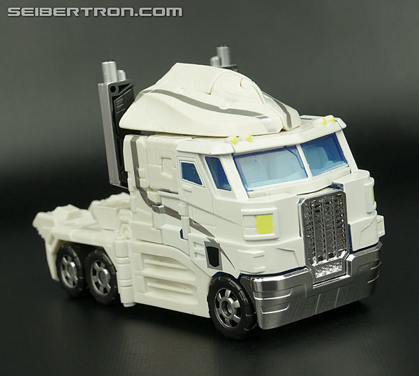 Transformers News: New Galleries: Henkei Crystal Convoy and United Ultra Magnus Transformers News: New Galleries: Henkei Crystal Convoy and United Ultra Magnus