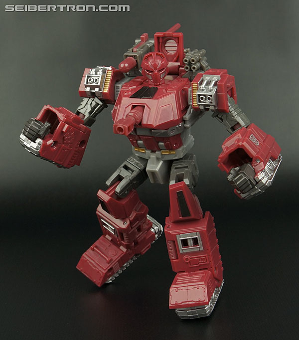 Transformers News: New Galleries: Club Subscription Exclusive Treadshot with Catgut and United Warpath