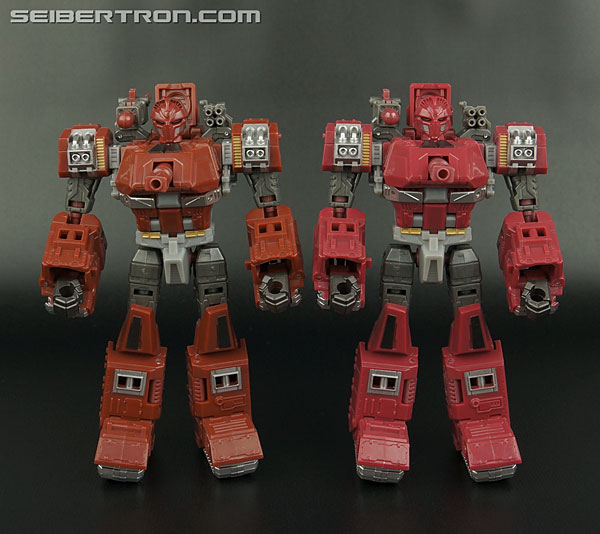 Transformers News: New Galleries: Club Subscription Exclusive Treadshot with Catgut and United Warpath