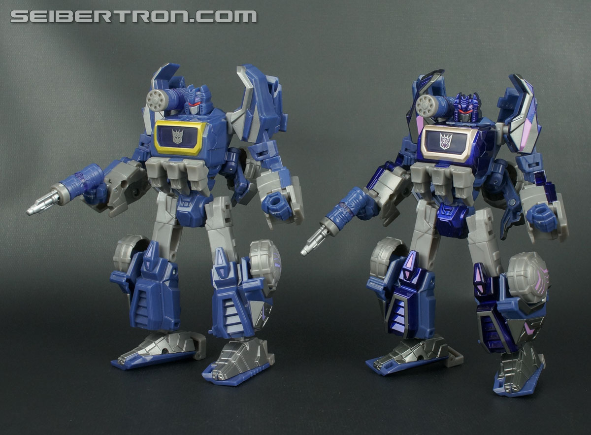 Transformers United Soundwave Cybertron Mode (Image #103 of 103) Transformers United Soundwave Cybertron Mode (Image #103 of 103)
