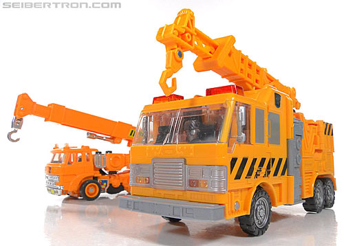 Transformers Reveal The Shield Solar Storm Grappel (Grapple) (Image #60 of 149)