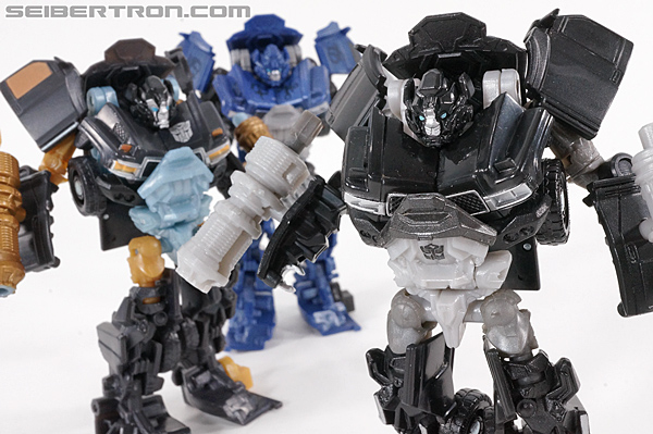 Transformers Dark of the Moon Ironhide (Image #113 of 118) Transformers Dark of the Moon Ironhide (Image #113 of 118)