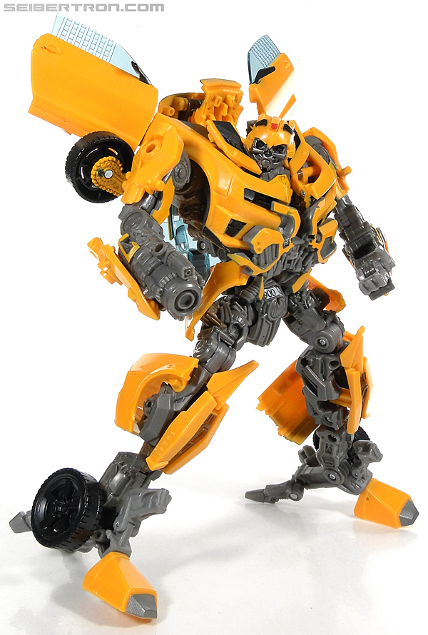 ELECTRONIC TRANSFORMERS BUMBLEBEE MECHTECH LEADER CLASS ACTION