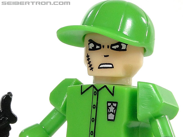 Kre-O Transformers Kreon Specialist (Image #34 of 48)