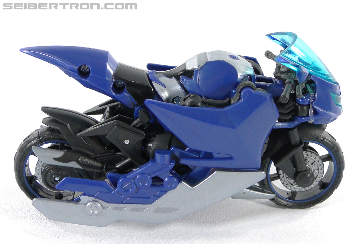 Transformers Prime: First Edition Arcee (Image #26 of 129) Transformers Prime: First Edition Arcee (Image #26 of 129)