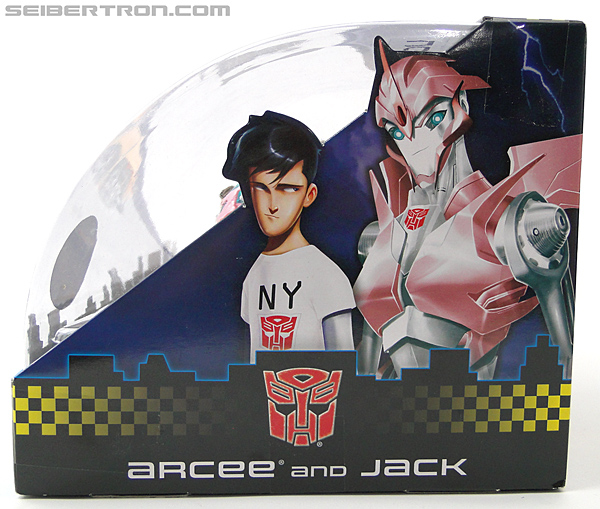 Transformers Prime: First Edition Bumblebee (NYCC) (Image #23 of 185)