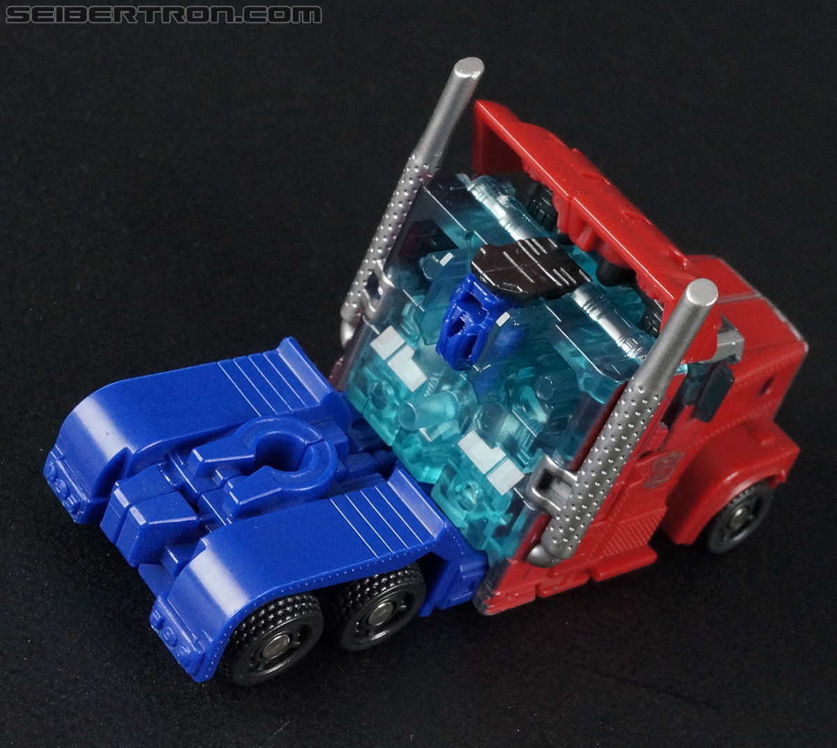 Transformers Prime: Cyberverse Optimus Prime (Image #24 of 162)