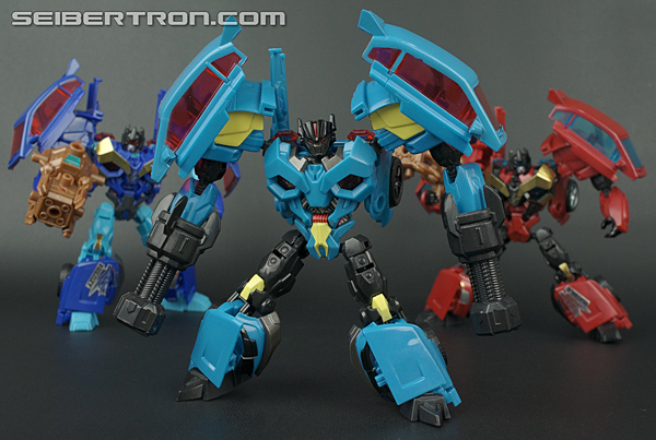 New Galleries: Transformers Prime: Robots In Disguise Deluxe Class Kup And Rumble