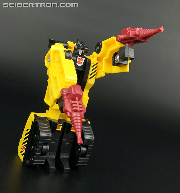 Transformers News: New Galleries: G1 European Rescue Force Jet, Drill, Claw-Tank and Race Car