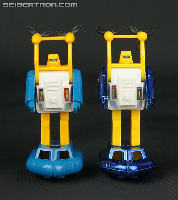 Transformers News: New Galleries: G2 Minicars Bumblebee, Hubcap, Seaspray and Beachcomber Transformers News: New Galleries: G2 Minicars Bumblebee, Hubcap, Seaspray and Beachcomber