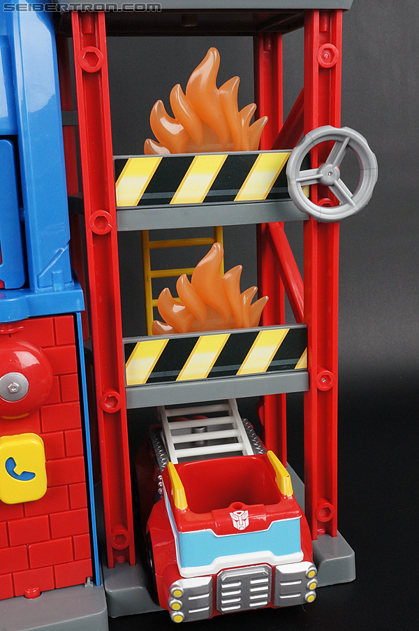 Transformers Rescue Bots Fire Station Prime (Image #48 of 136)