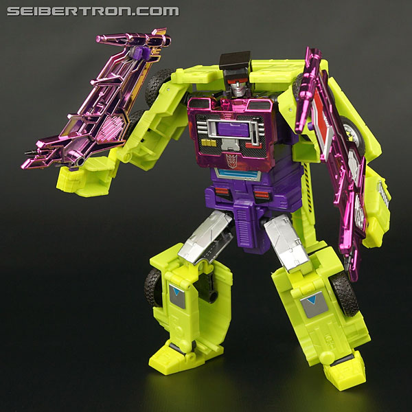 Transformers News: New Galleries: SDCC Constructicons Scrapper, Hook, Long Haul, Bonecrusher, Scavenger and Mixmaster Transformers News: New Galleries: SDCC Constructicons Scrapper, Hook, Long Haul, Bonecrusher, Scavenger and Mixmaster