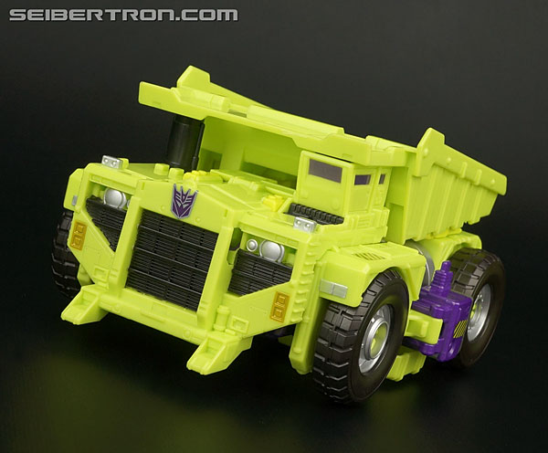 Transformers News: New Galleries: SDCC Constructicons Scrapper, Hook, Long Haul, Bonecrusher, Scavenger and Mixmaster Transformers News: New Galleries: SDCC Constructicons Scrapper, Hook, Long Haul, Bonecrusher, Scavenger and Mixmaster