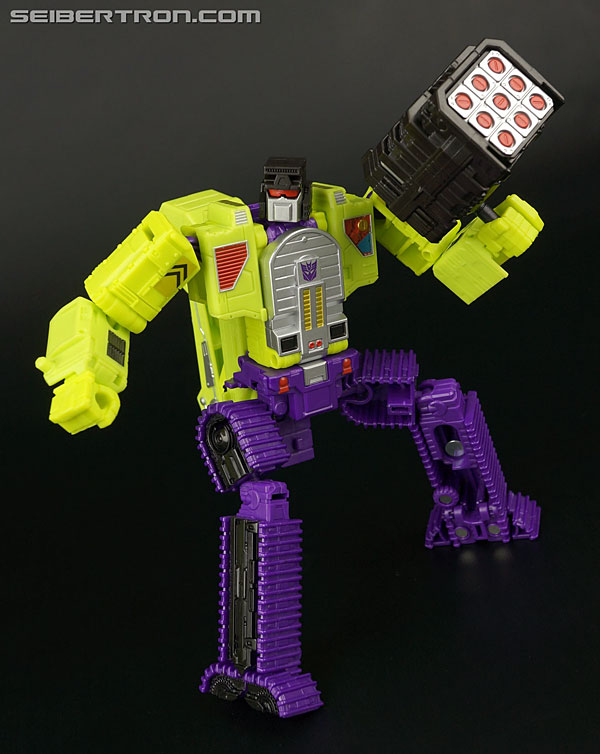 Transformers News: New Galleries: SDCC Constructicons Scrapper, Hook, Long Haul, Bonecrusher, Scavenger and Mixmaster Transformers News: New Galleries: SDCC Constructicons Scrapper, Hook, Long Haul, Bonecrusher, Scavenger and Mixmaster