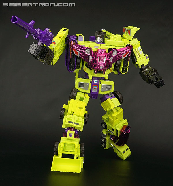 Transformers News: New Gallery: SDCC 2015 Combiner Wars Devastator