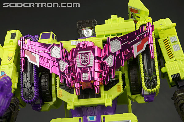 Transformers News: New Gallery: SDCC 2015 Combiner Wars Devastator
