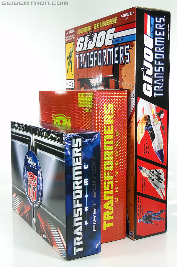 Transformers News: New SDCC gallery: Starscream Skystriker with Cobra Commander Image
