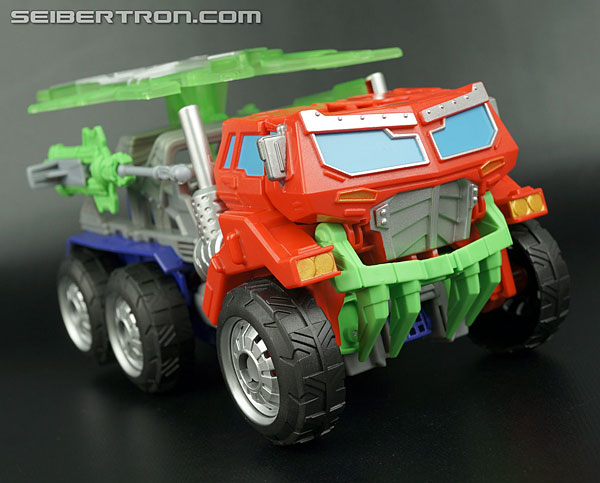 Transformers News: New Galleries: Transformers Beast Hunters Voyager Predaking and Optimus Prime (2014)