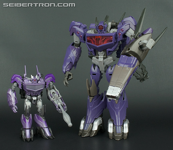 New Transformers Prime Beast Hunters Galleries: Cyberverse Commander Class Shockwave and Starscream