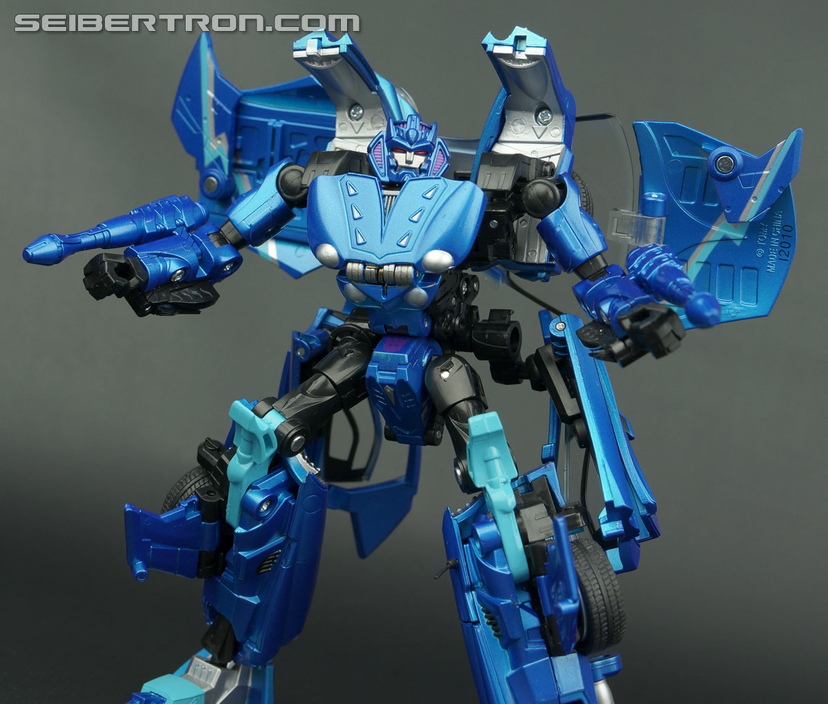 Transformers Alternity Thundercracker (Sonic Blue) (Image #89 of 125)
