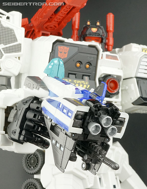 Transformers News: New Galleries: Million Publishing exclusive Generations Shouki with Exo-Suit Mode Daniel Witwicky Transformers News: New Galleries: Million Publishing exclusive Generations Shouki with Exo-Suit Mode Daniel Witwicky