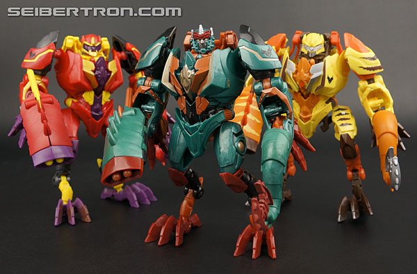 New Galleries: Transformers Go! Bakudora, Gaidora, and Dragotron