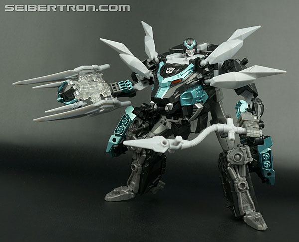 Transformers News: New Galleries: Go! Kenzan Kuromusha Version and Gekisoumaru Kurojishi Version