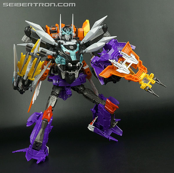 Transformers News: New Galleries: Go! Kenzan Kuromusha Version and Gekisoumaru Kurojishi Version
