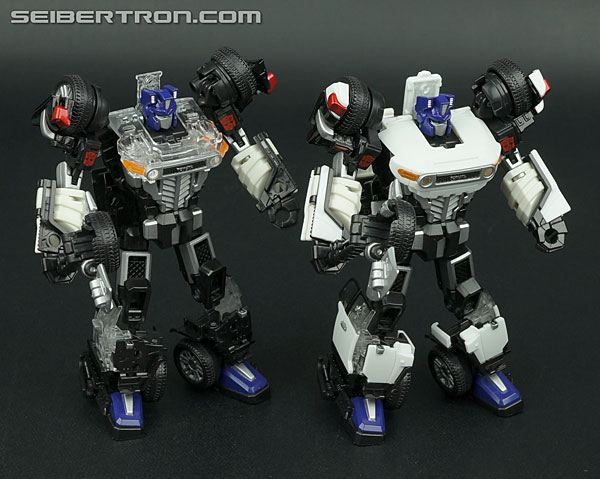 Transformers Toyota FJ Cruiser Optimus Prime (White) (Image #27 of 199)
