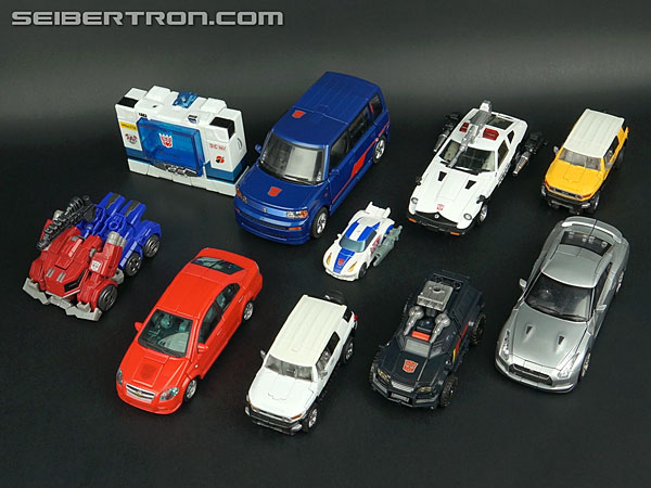 Transformers News: New Galleries: Takara Tomy Transformers Toyota FJ Cruiser Optimus Prime White and Yellow Versions Transformers News: New Galleries: Takara Tomy Transformers Toyota FJ Cruiser Optimus Prime White and Yellow Versions