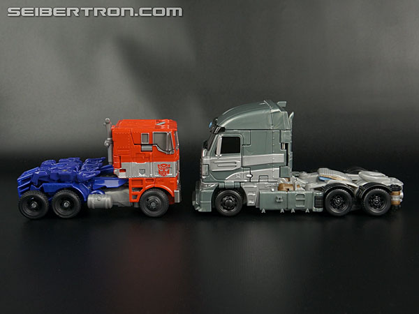 Transformers News: New Galleries: Transformers Age of Extinction Voyagers Autobot Hound and Galvatron