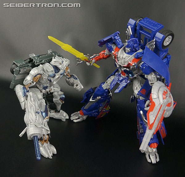 Transformers News: New Galleries: Transformers Age of Extinction Voyagers Autobot Hound and Galvatron