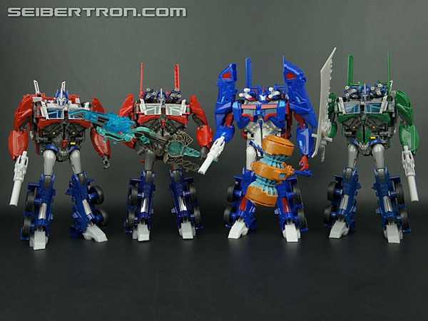 Transformers News: Re: New Galleries: Transformers Platinum Edition Starscream and Optimus Prime