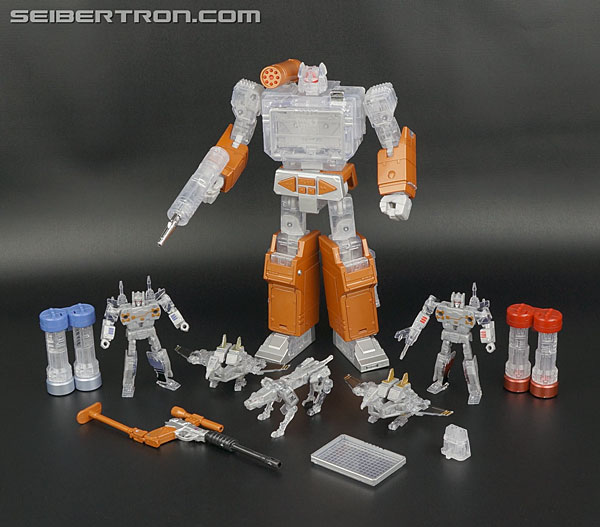 Transformers News: New Galleries: Platinum Edition Year of the Goat Soundwave with Cassettes