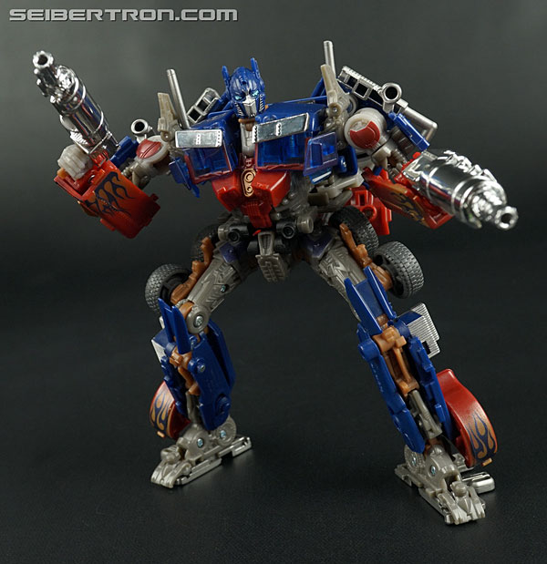 Transformers News: New Galleries: AOE Movie Advanced AD12 Revenge Optimus Prime and AD08 Battle Blade Bumblebee Transformers News: New Galleries: AOE Movie Advanced AD12 Revenge Optimus Prime and AD08 Battle Blade Bumblebee