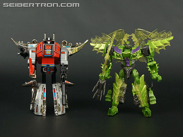 Transformers News: New Galleries: AOE Generations Hot Shot, Snarl, and Movie Advanced AD28 Snarl Transformers News: New Galleries: AOE Generations Hot Shot, Snarl, and Movie Advanced AD28 Snarl