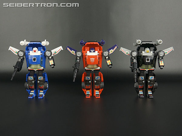 Transformers News: New Galleries: Manga Compilation Lucky Draw Black Tracks and Transformers Collection Tracks Transformers News: New Galleries: Manga Compilation Lucky Draw Black Tracks and Transformers Collection Tracks