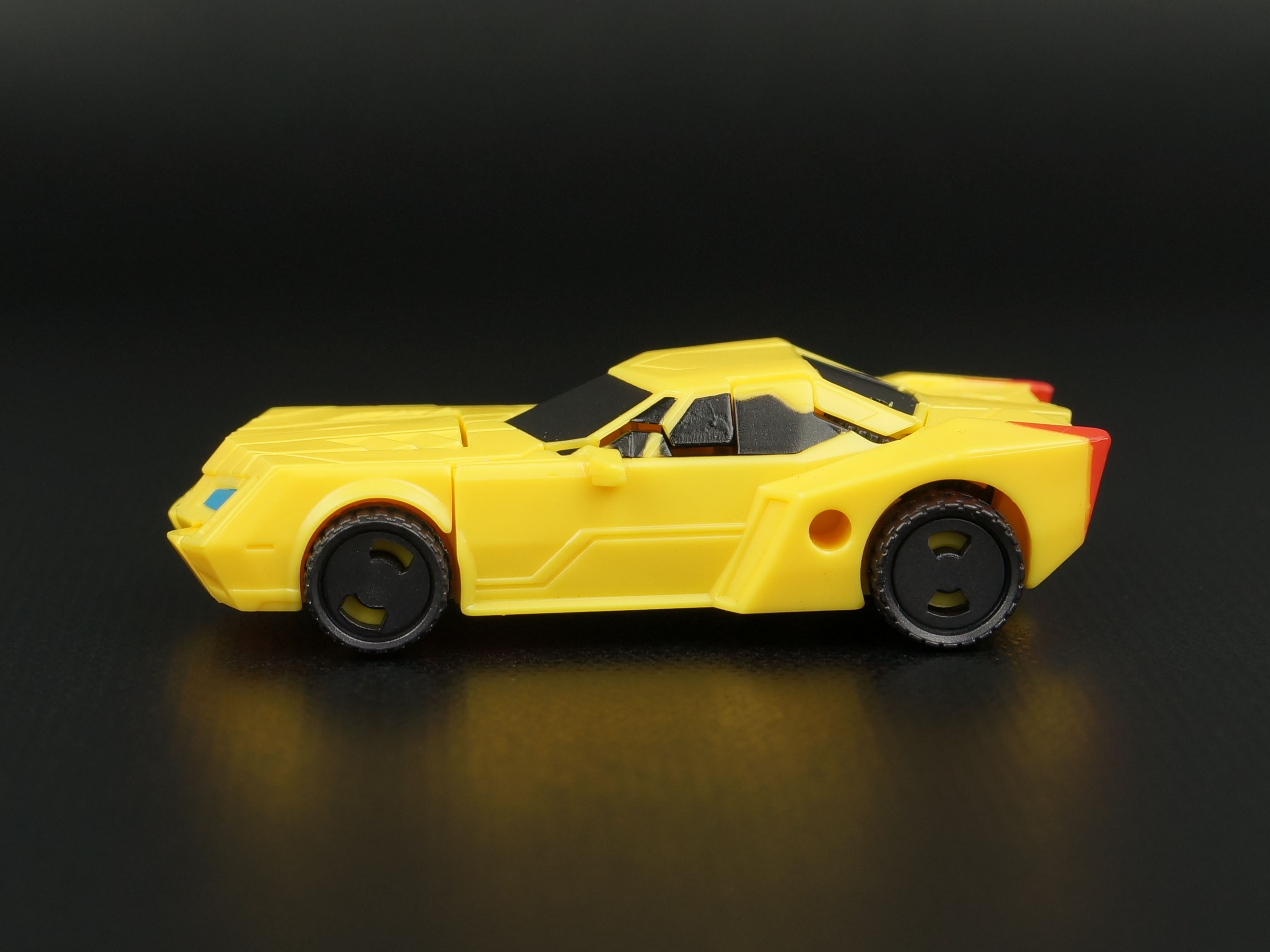 Transformers: Robots In Disguise Bumblebee (Image #24 of 75)